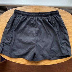 Girlfriend Collective Gazelle Short in Black (Size S)